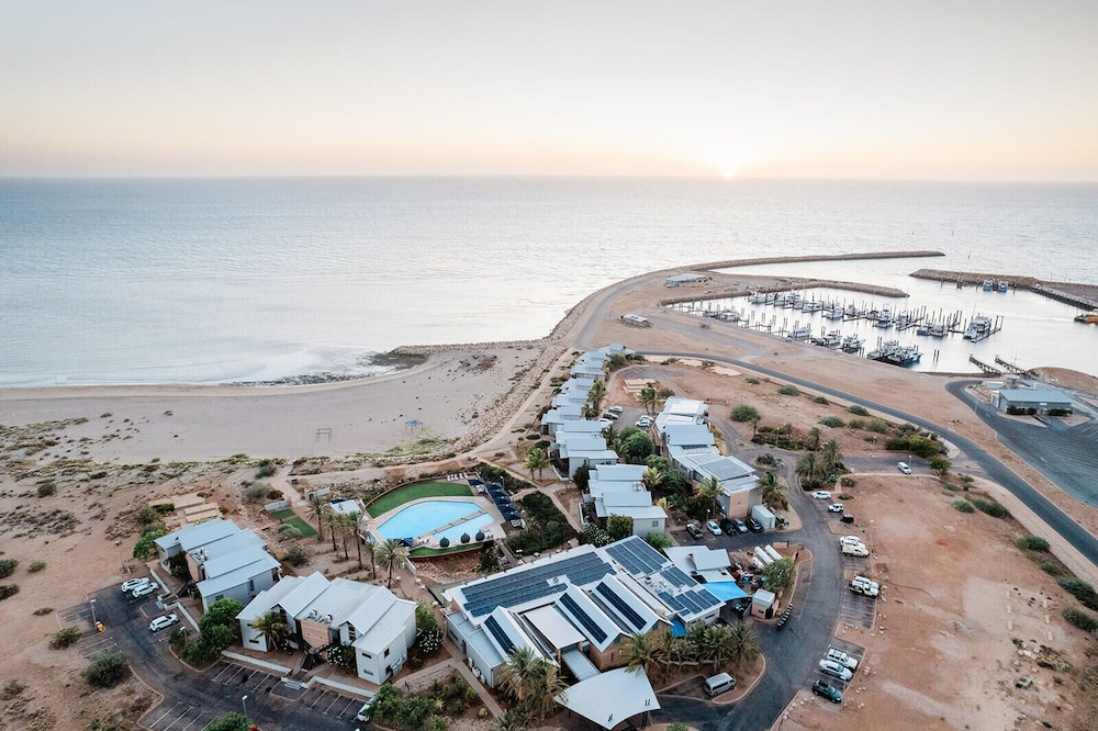 Mantarays Ningaloo Beach Resort 61/67