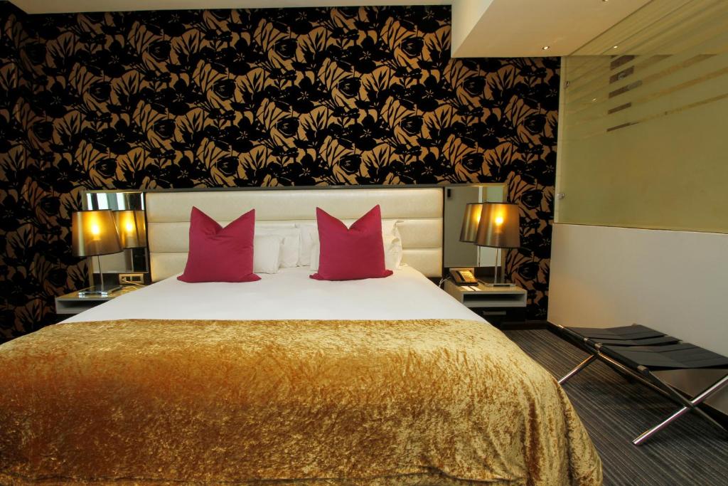 Deluxe, Bathtub, Coastlands Umhlanga Hotel 2/5