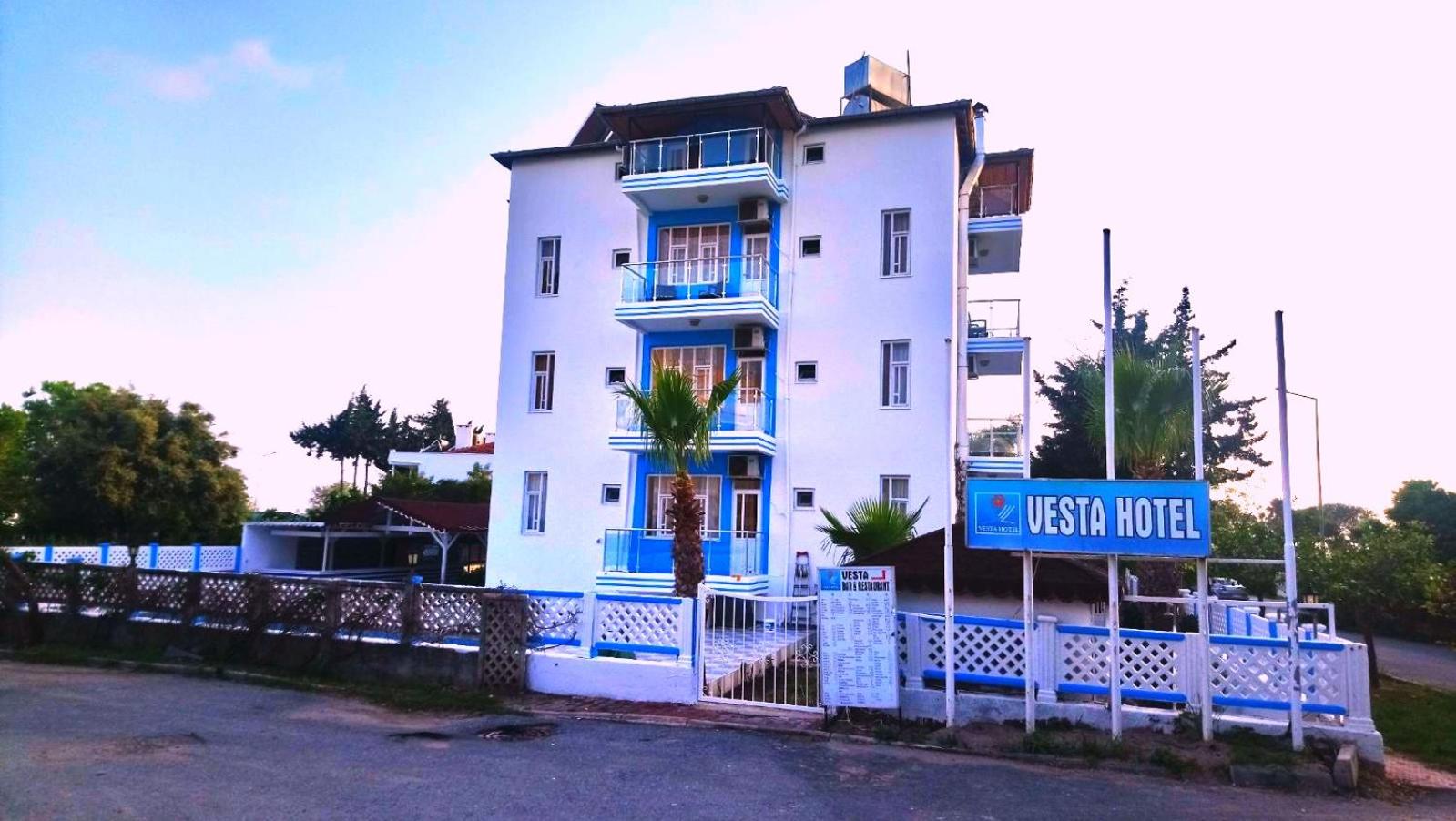 VESTA HOTEL 6/50
