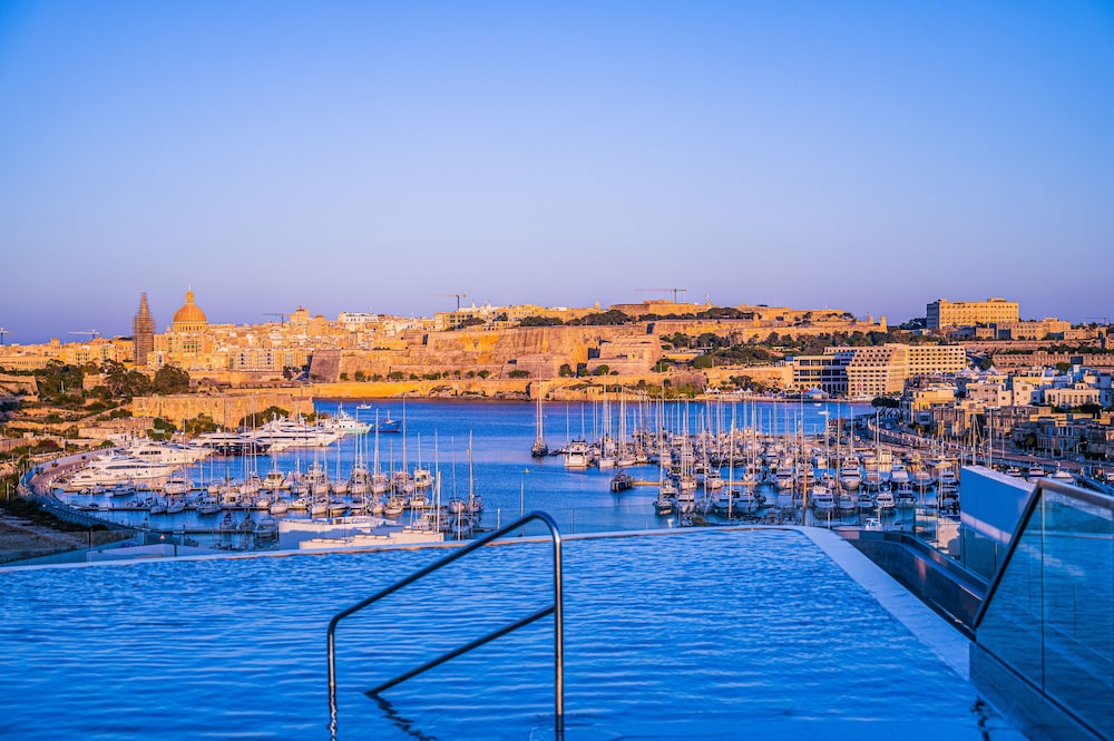 Grands Suites Hotel Residences & Spa 42/50