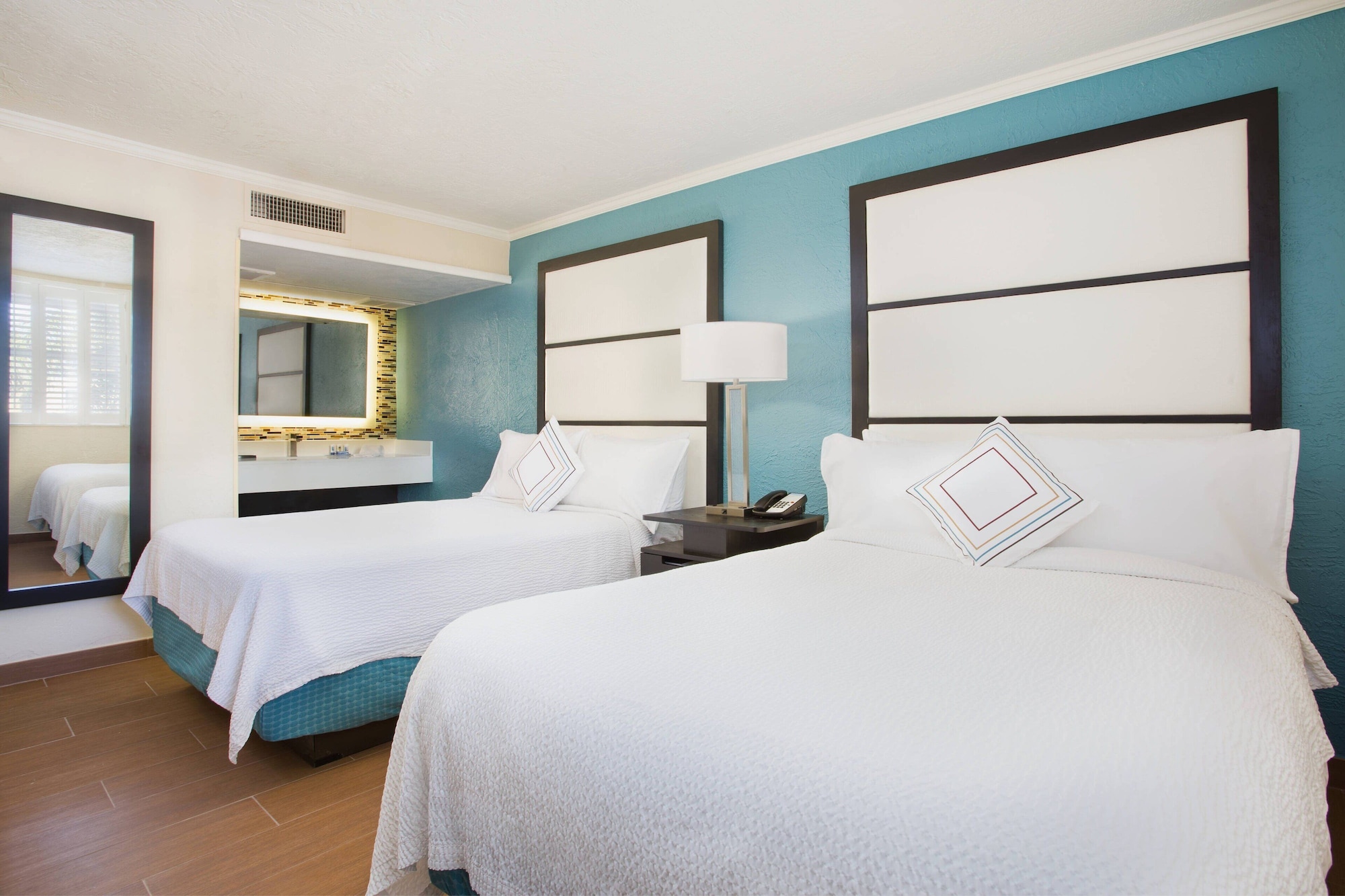 Suite, 2 Double Beds