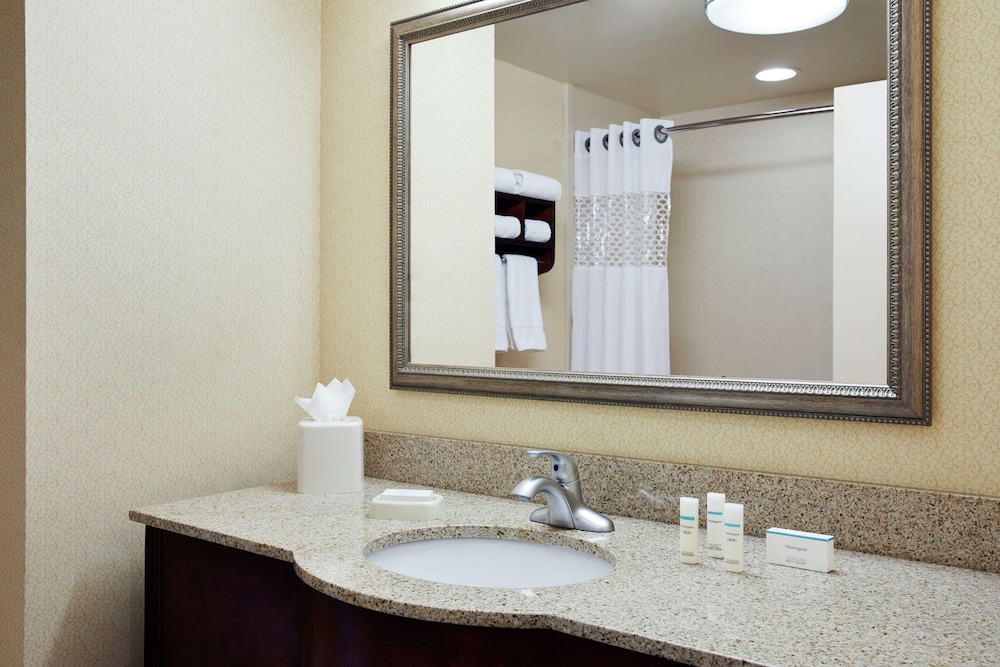 Hampton Inn Indianapolis Northwest Park 100 12/35
