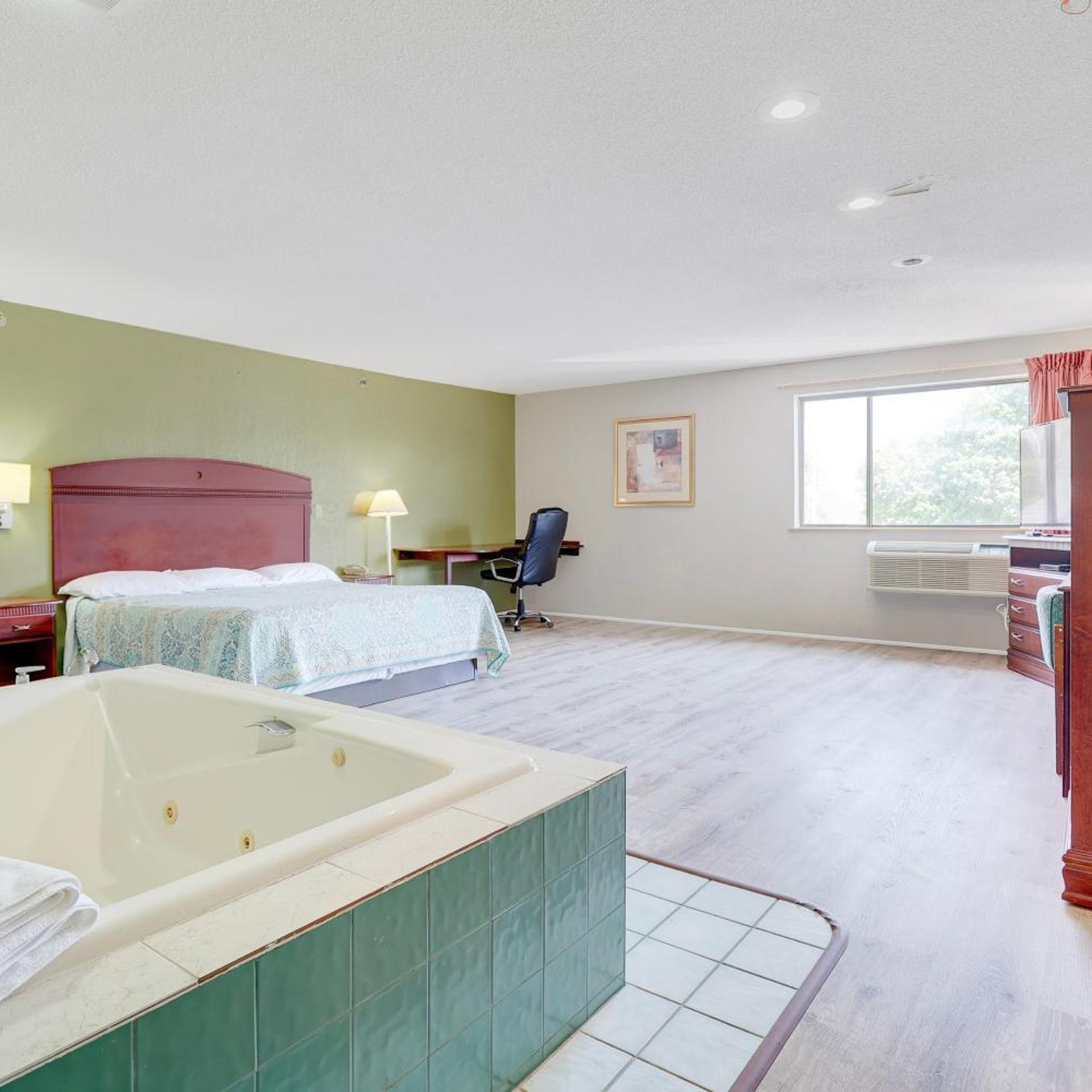 Coldwater Inn & Suites near I 69 59/59