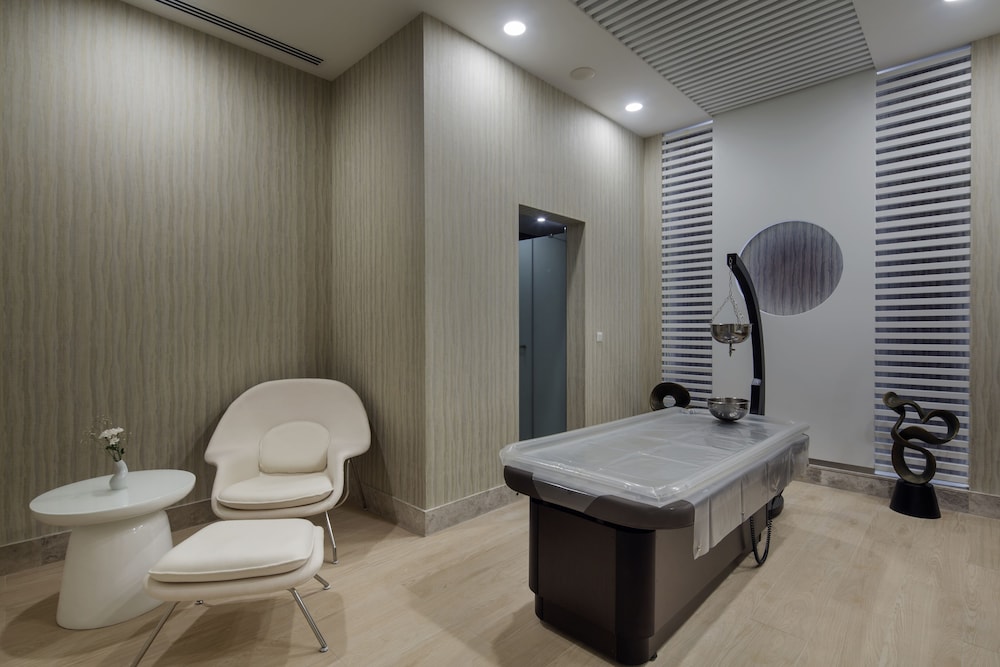 The Sense De Luxe Hotel 47/50