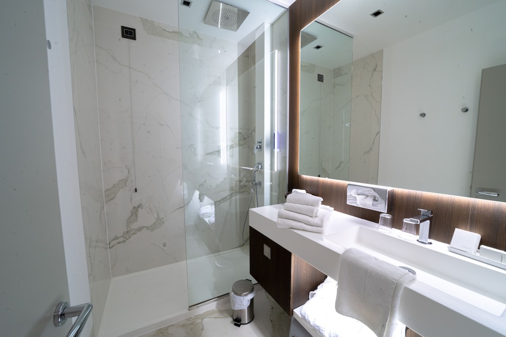 HOTEL & SPA WULFENIA 63/66