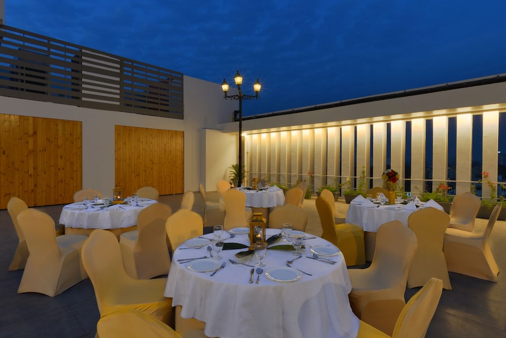 The Fern An Ecotel Hotel Vadodara 51/63