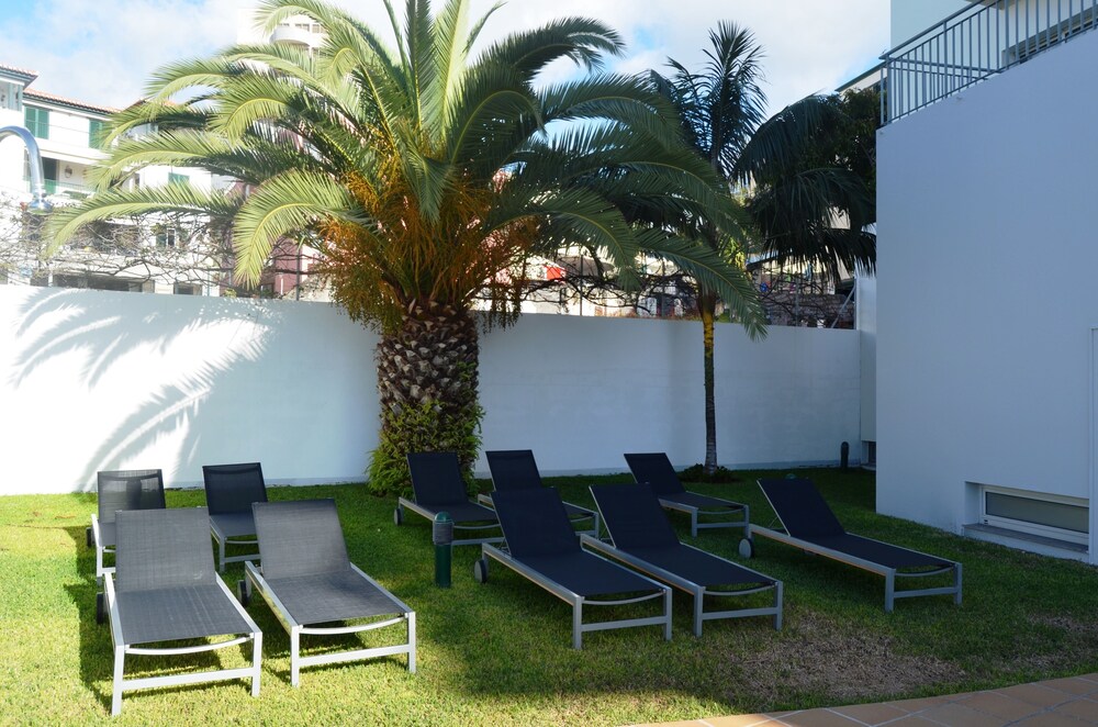 Madeira Bright Star Hotel 57/59