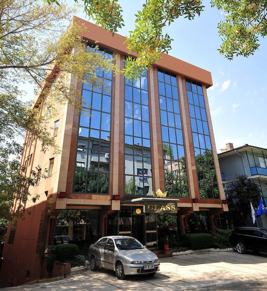 Class Hotel 5/50