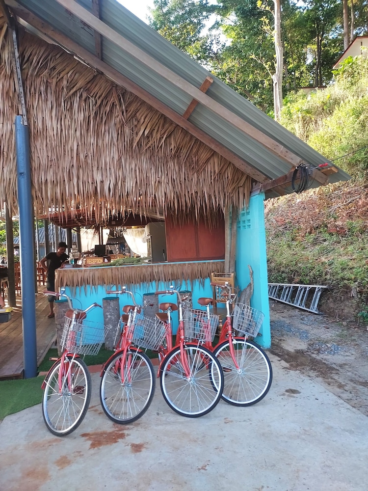 Cliff Cottage Resort 13/75