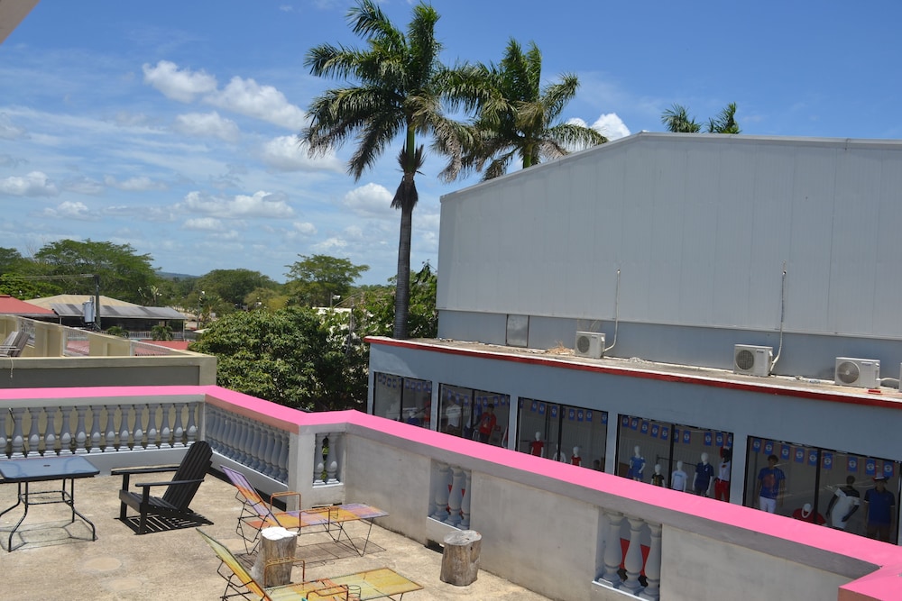 Maya Bella Downtown Hotel 2/50