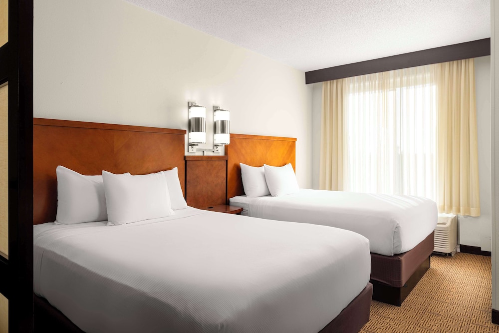 Hyatt Place Memphis/Germantown 7/64