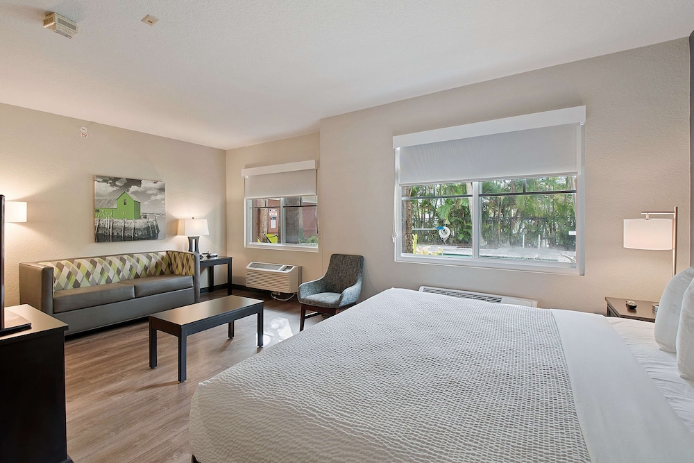 Extended Stay America Premier Suites - Fort Lauderdale - Cypress Creek - Park North 24/59