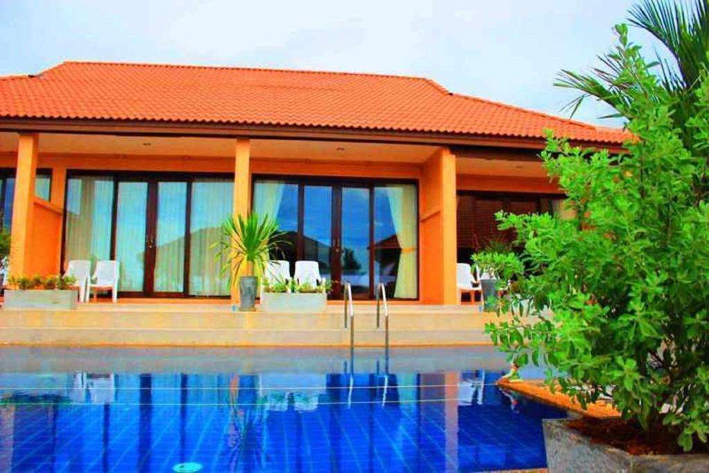 Peace Paradise Beach Resort 1/65