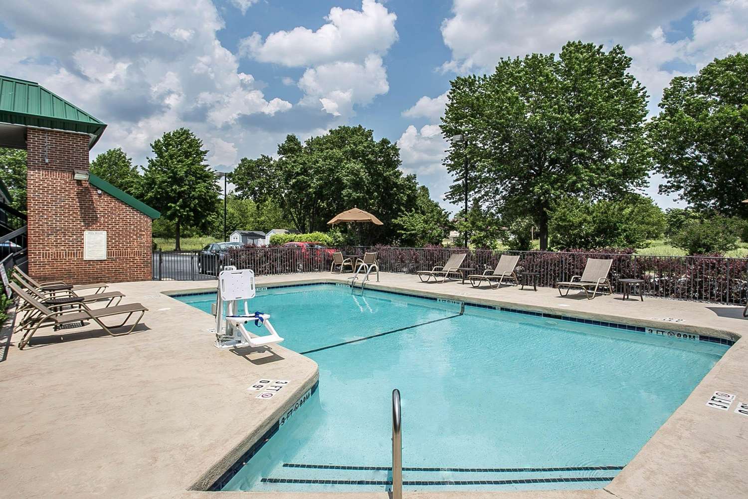 Quality Inn Hartsville 37/37