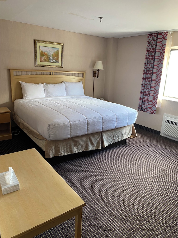 Ramada by Wyndham Pottsville/Frackville 20/31