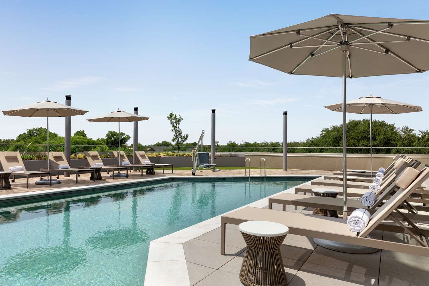 DoubleTree by Hilton Abilene Downtown Convention Center 54/56