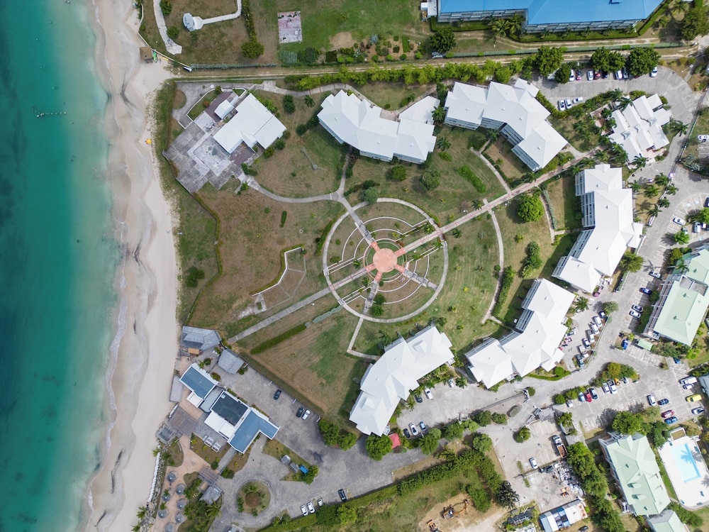 Anse Marcel Beach Resort 50/50