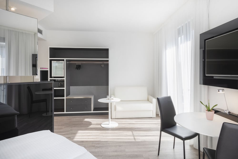 INNSiDE Frankfurt Ostend 34/70