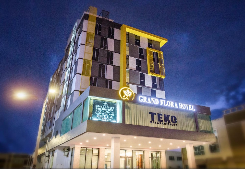 Grand Flora Hotel 4/61