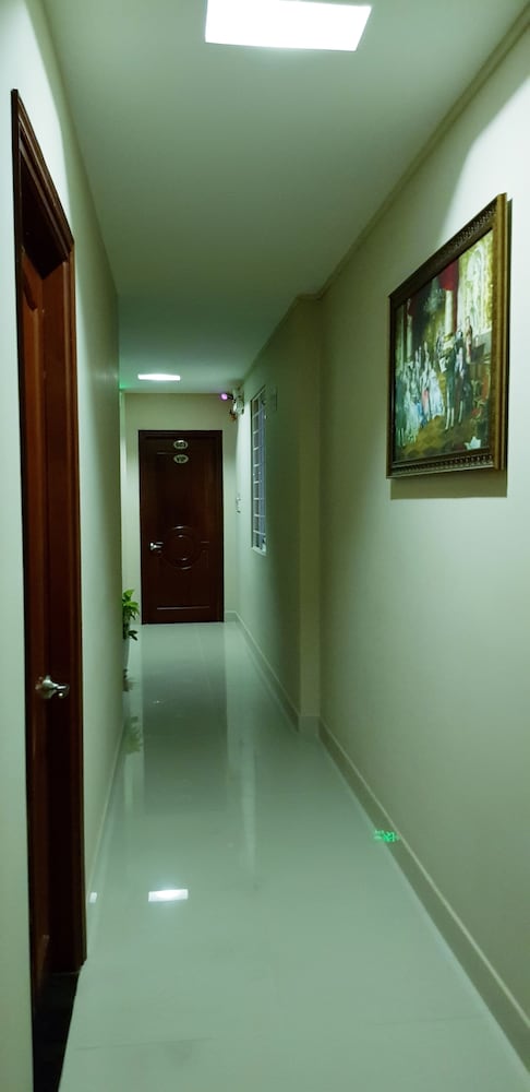 Queen Garden Hotel 43/65