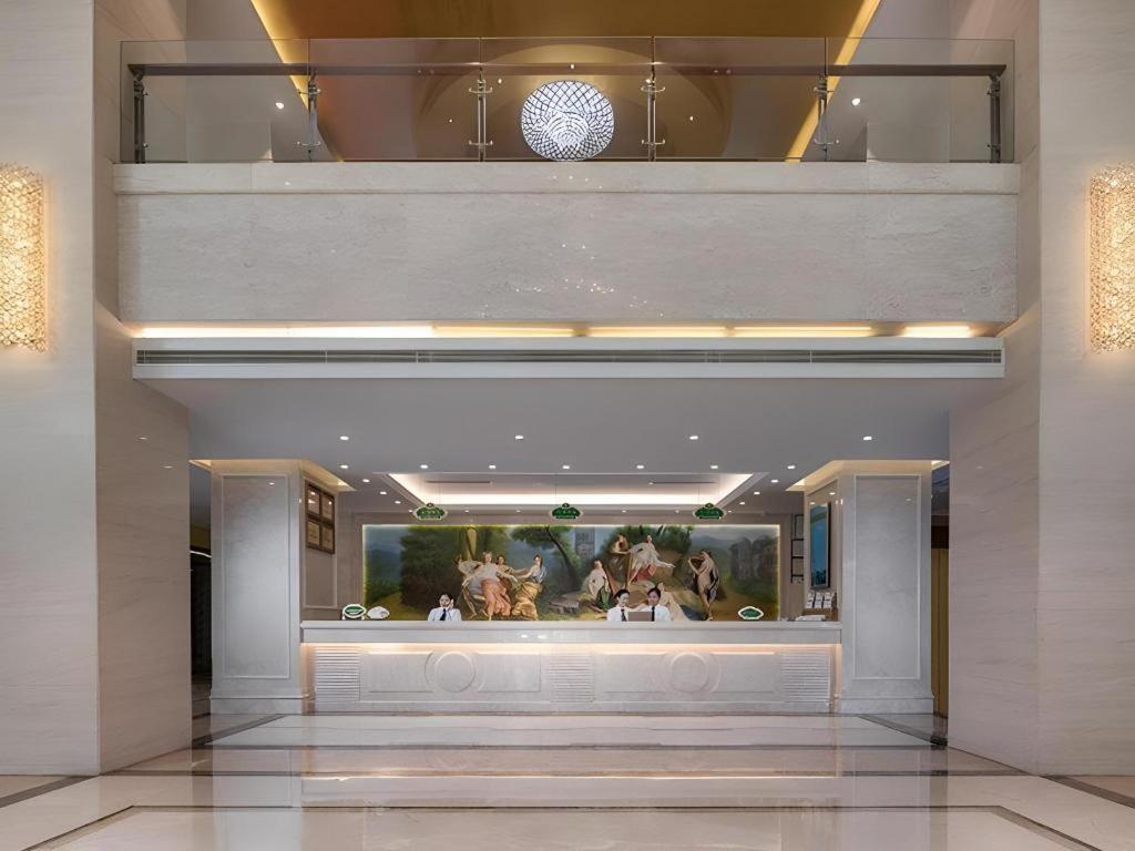 Venus International Hotel (Huizhou West Lake) 8/55