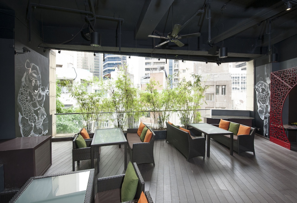 Lan Kwai Fong Hotel 48/54