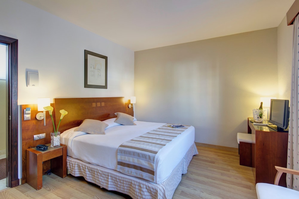 Hotel Menorca Patricia Formerly Hesperia Patricia Hotel 14/41