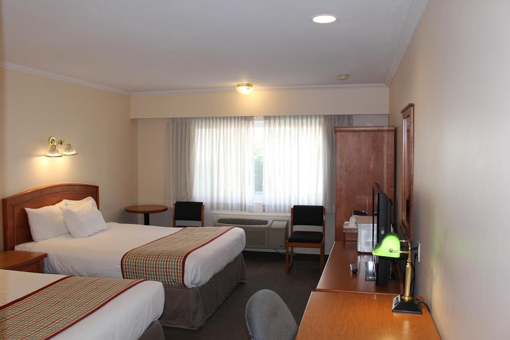 Travelodge By Wyndham Kamloops 6/11