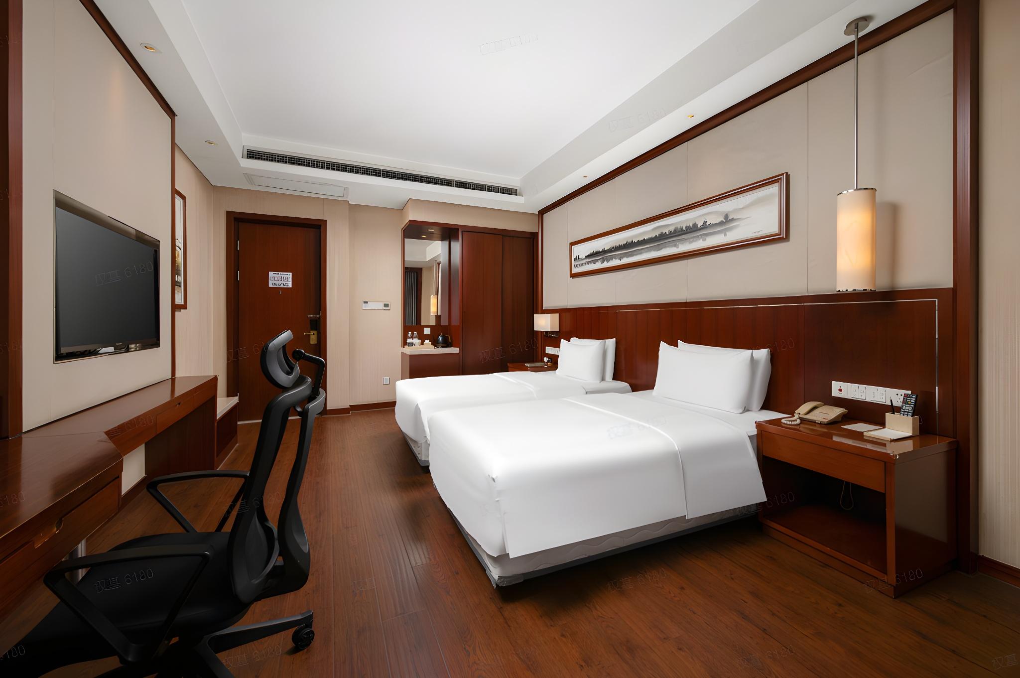 Elegant, Twin Beds