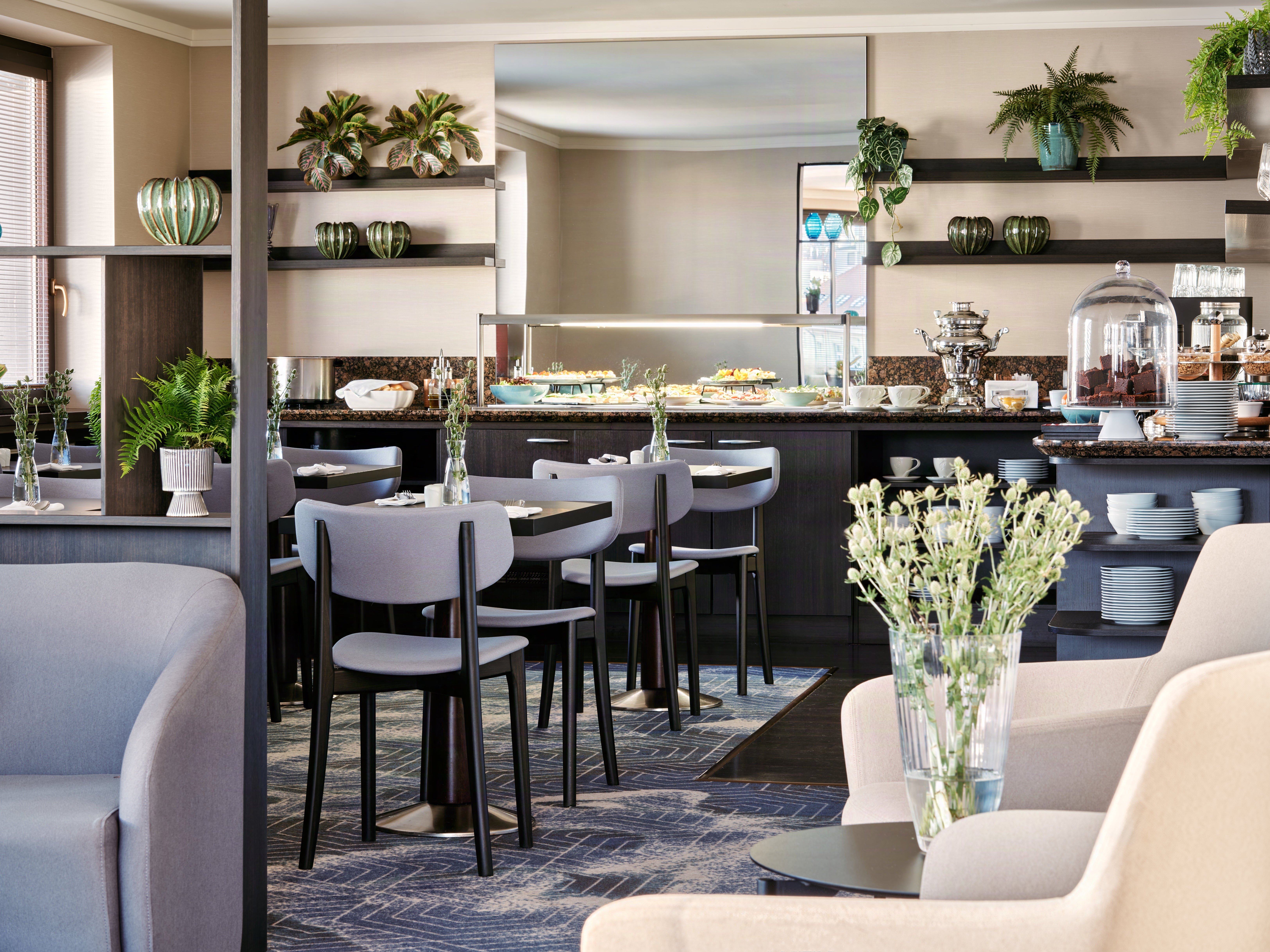 CROWNE PLAZA BRATISLAVA 55/74
