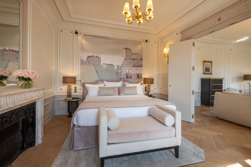 Hotel Elysia by Inwood Hotels 36/41