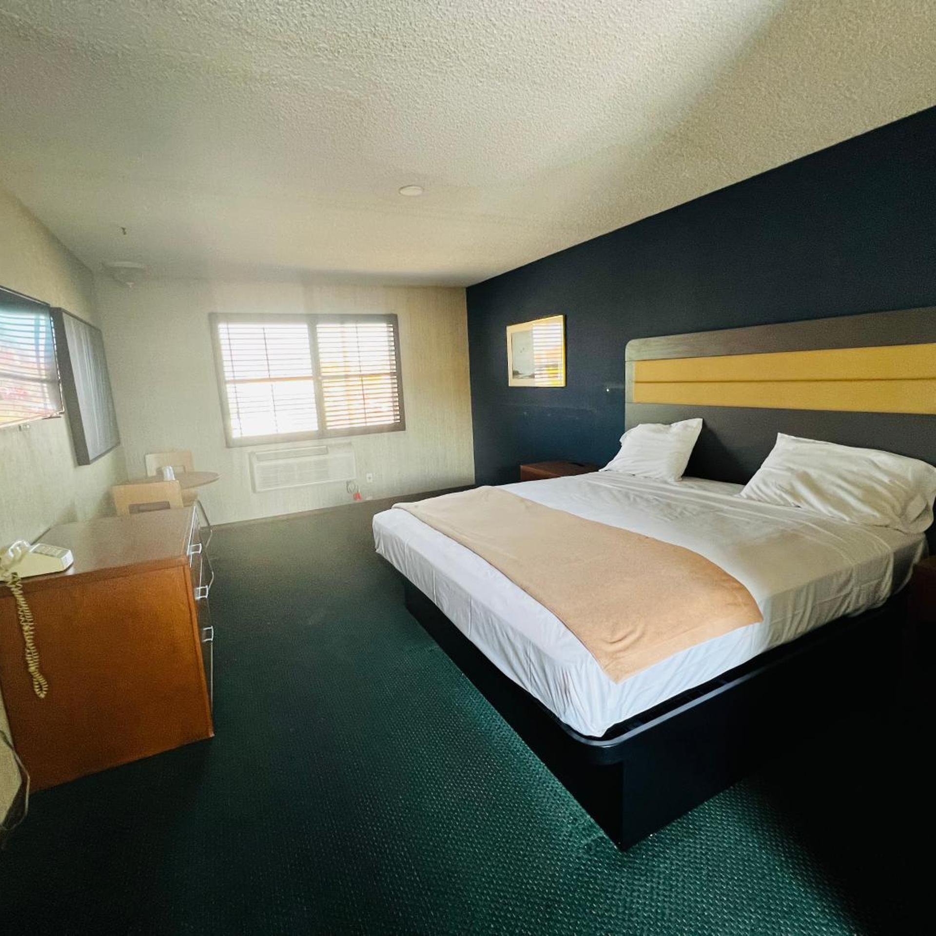 Casa Playa Inn - Stanton Anaheim 12/41