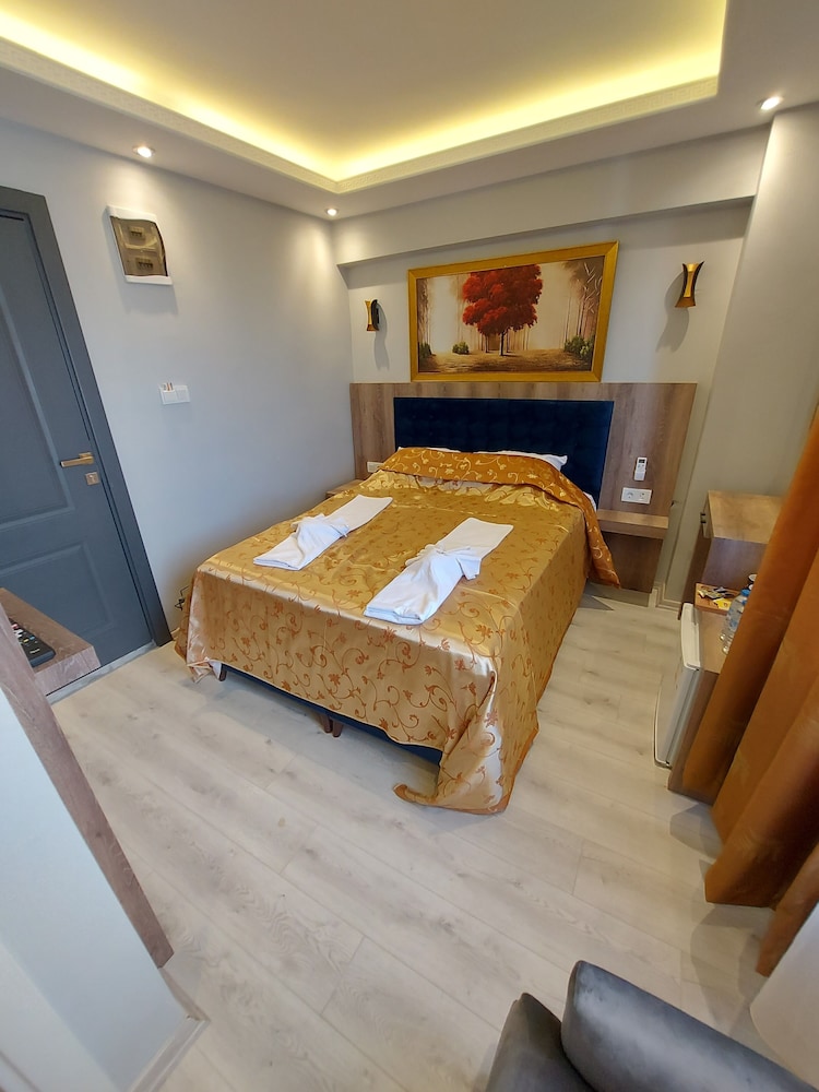 Peker Hotel 20/50