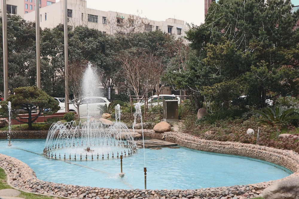 Jin Jiang Pine City Hotel 47/50