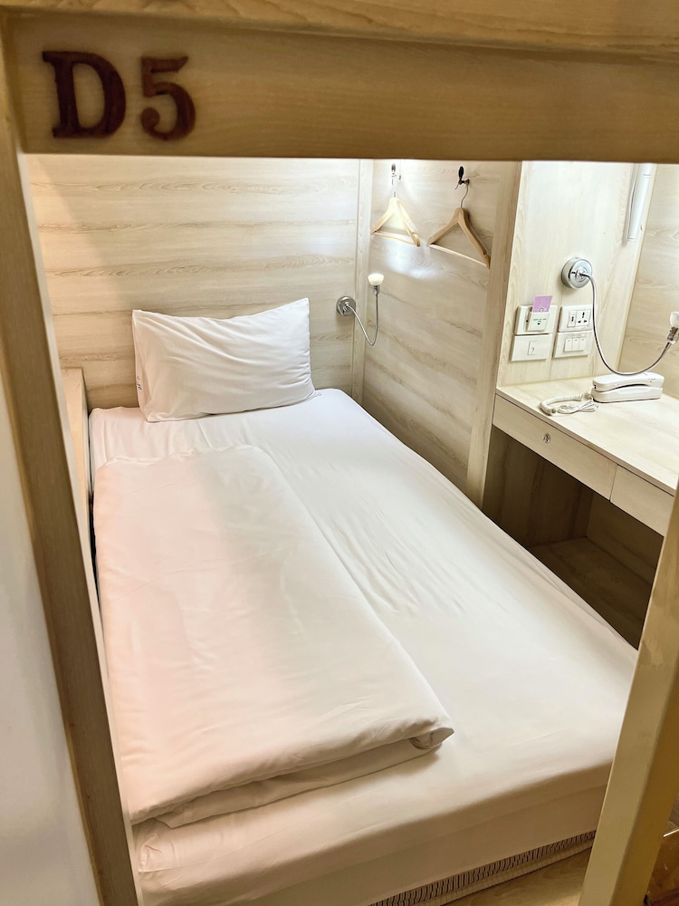 Lady M Hostel At Suvarnabhumi Airport - Female Only 18/49
