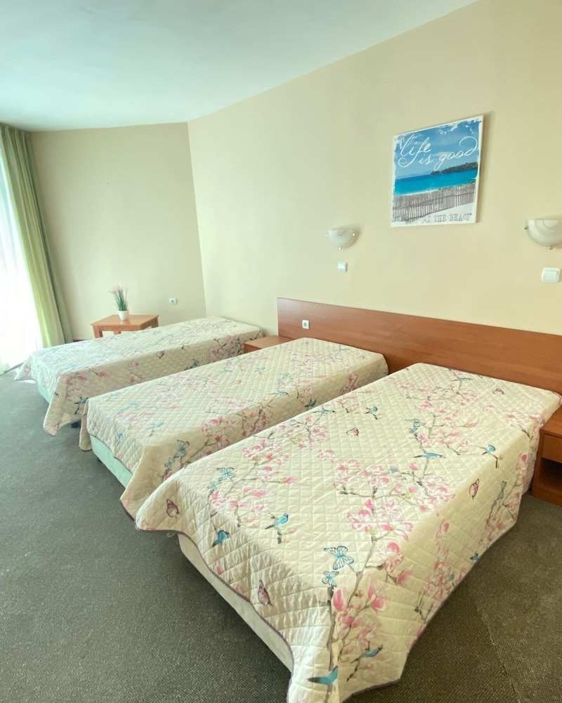Hotel L&B Sunny Beach 24/50