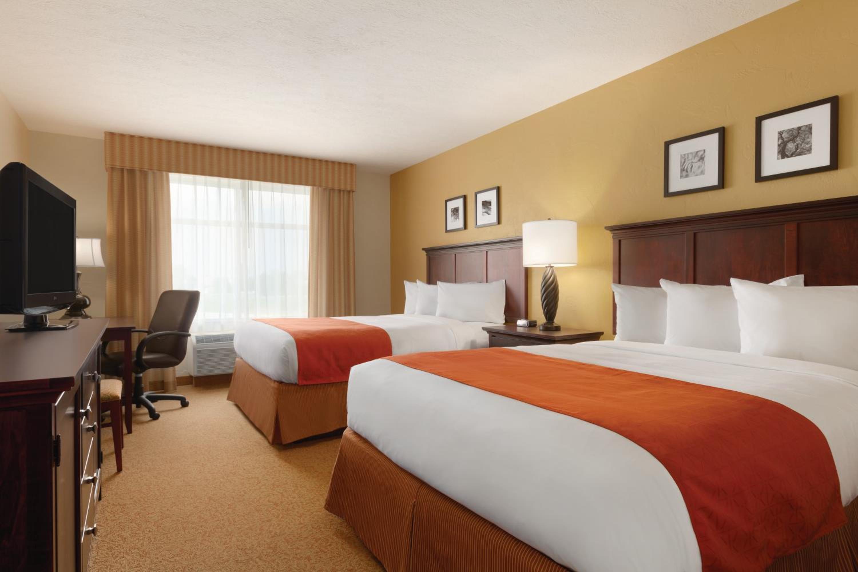 SUITE, 2 QUEEN BEDS
