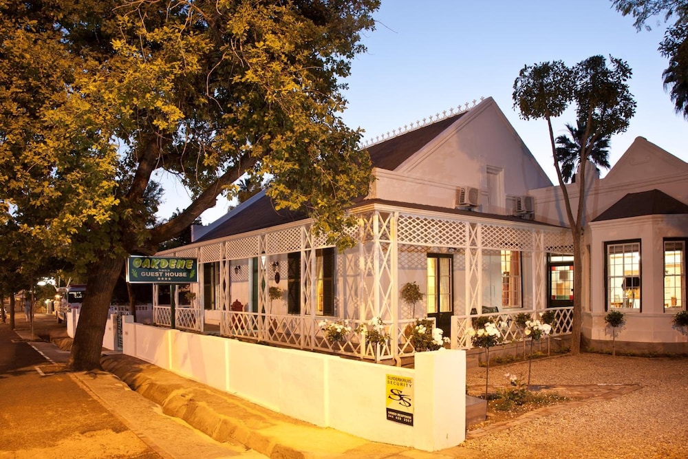 Oakdene Guest House 1/42
