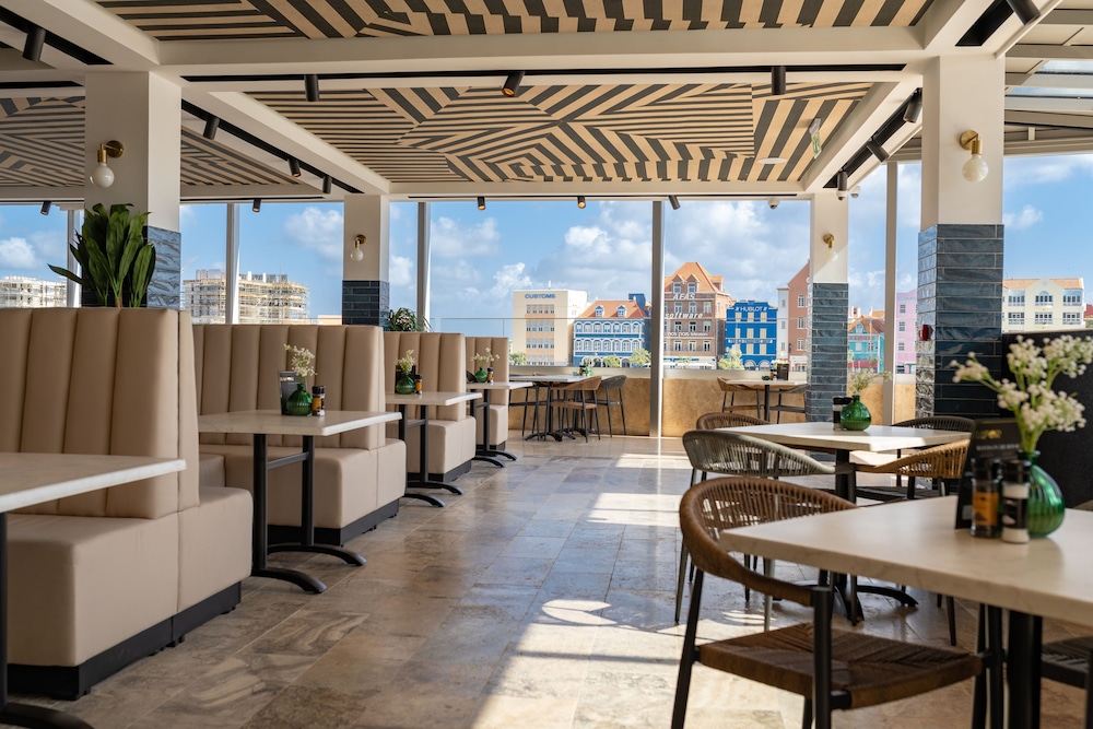 Harbor Hotel and Casino Curacao 51/65