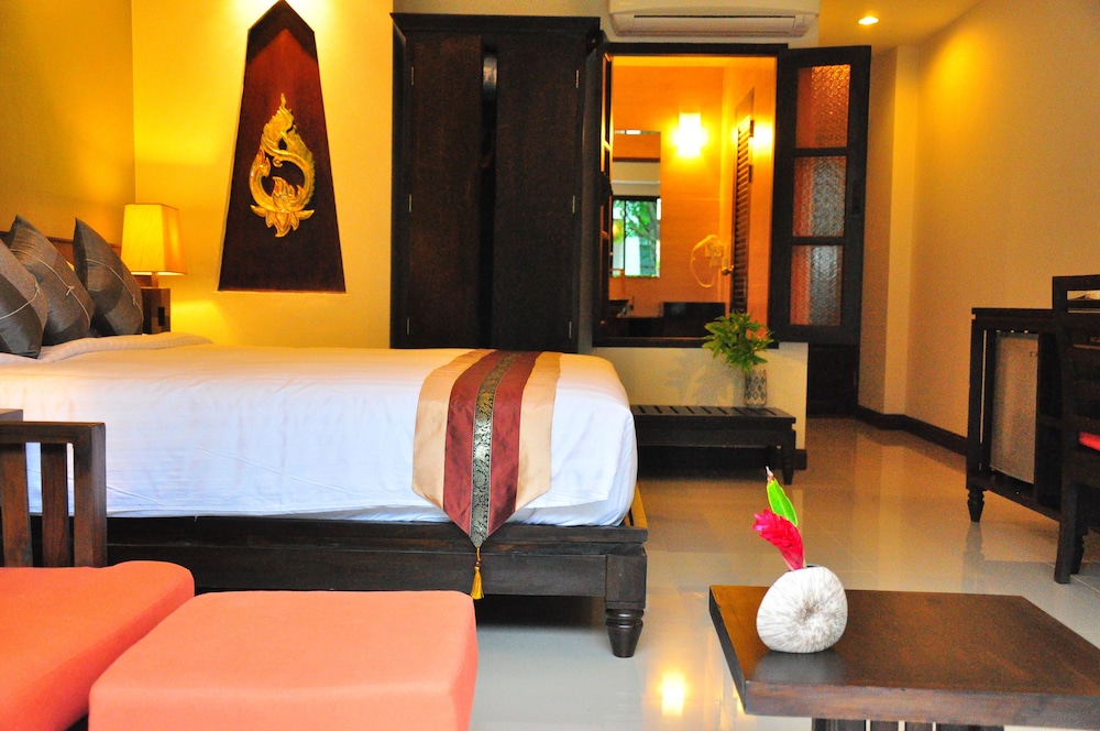 NAVATARA PHUKET RESORT 30/71