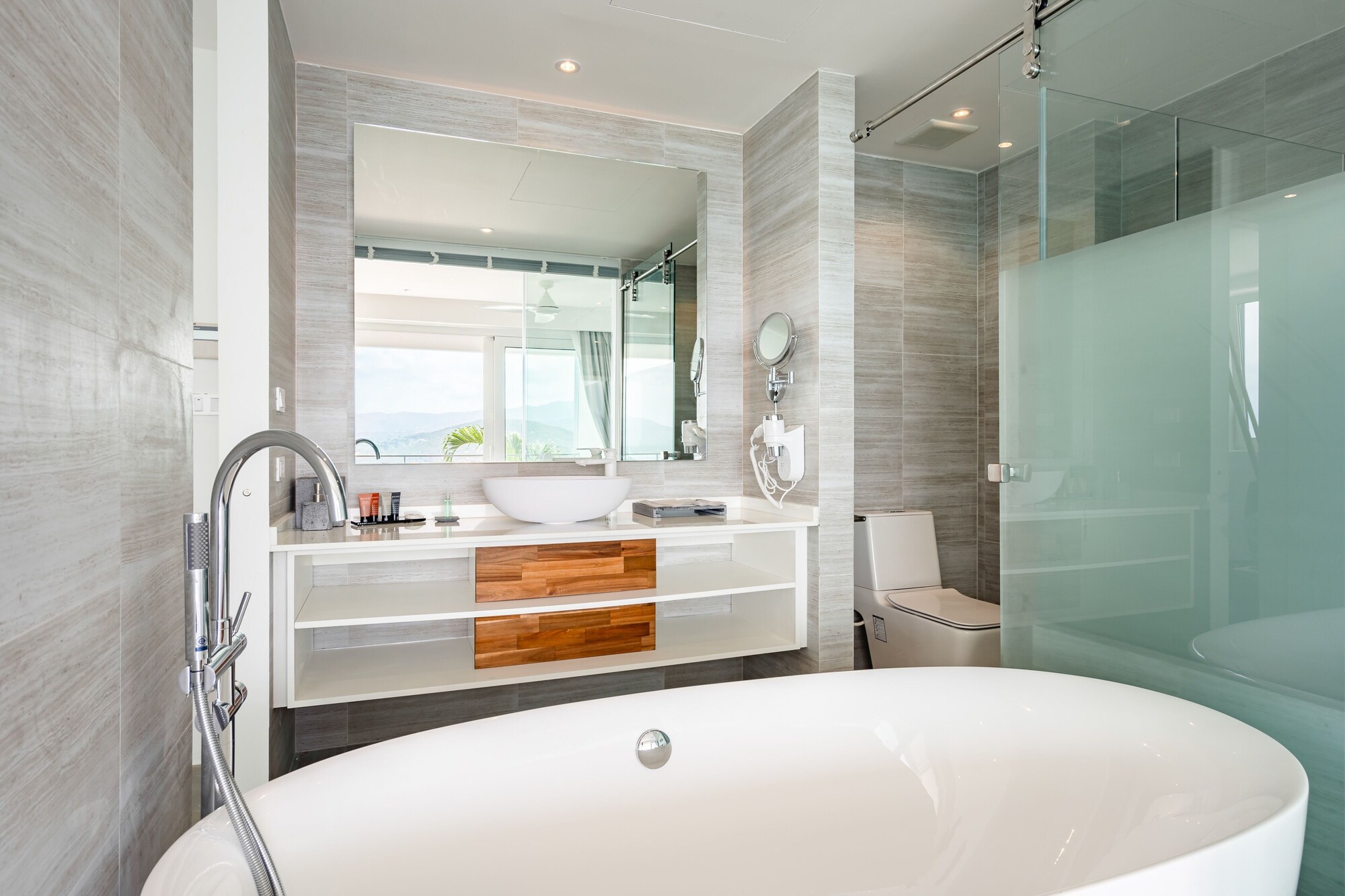 Grand, Deluxe, Suite, King Bed, Pool Access، UniQue Boutique Resort 2/3