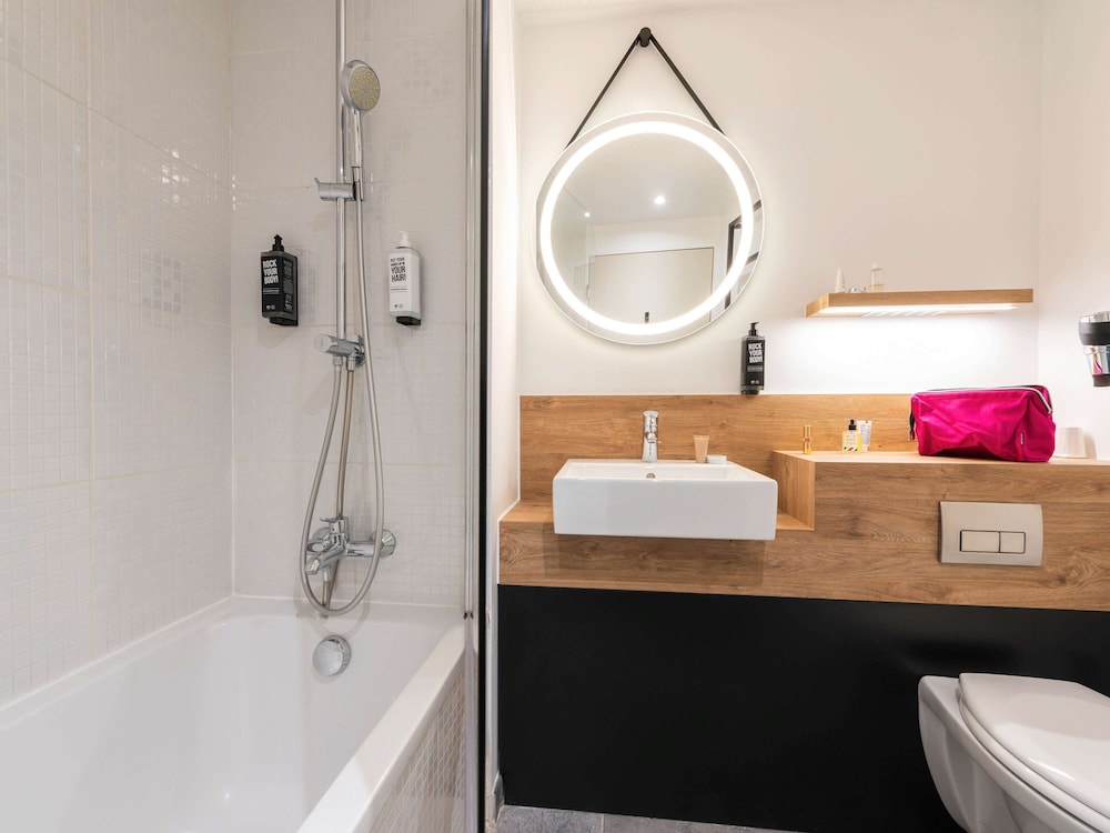 ibis Lyon Sud Oullins (Ex Hotel Campanile LYON SUD - Oullins) 16/78
