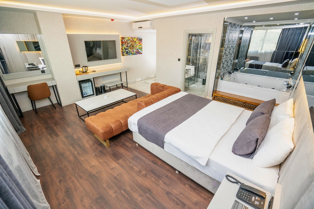 Luxury, Double Bed