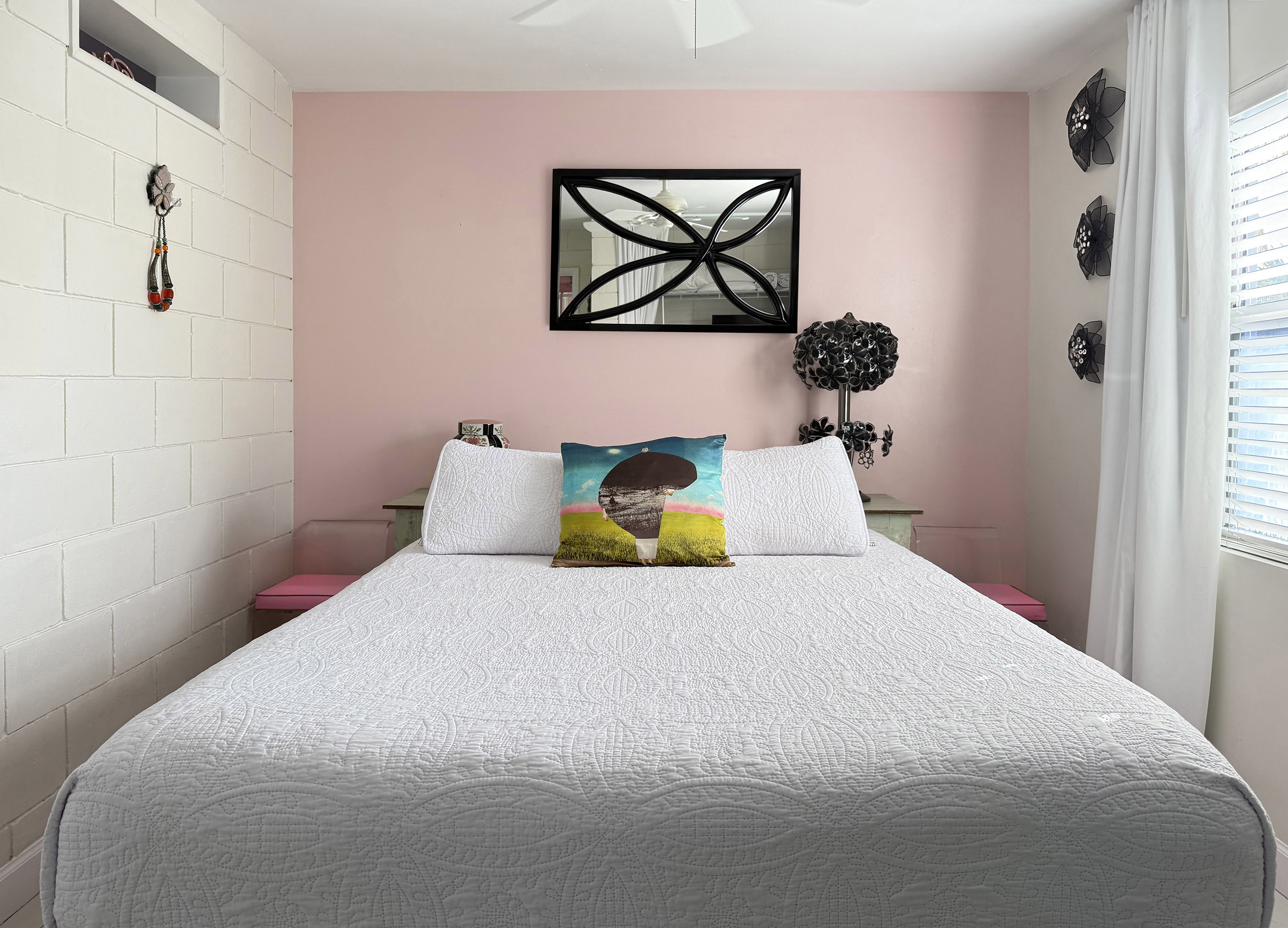 Suite 1 Bed