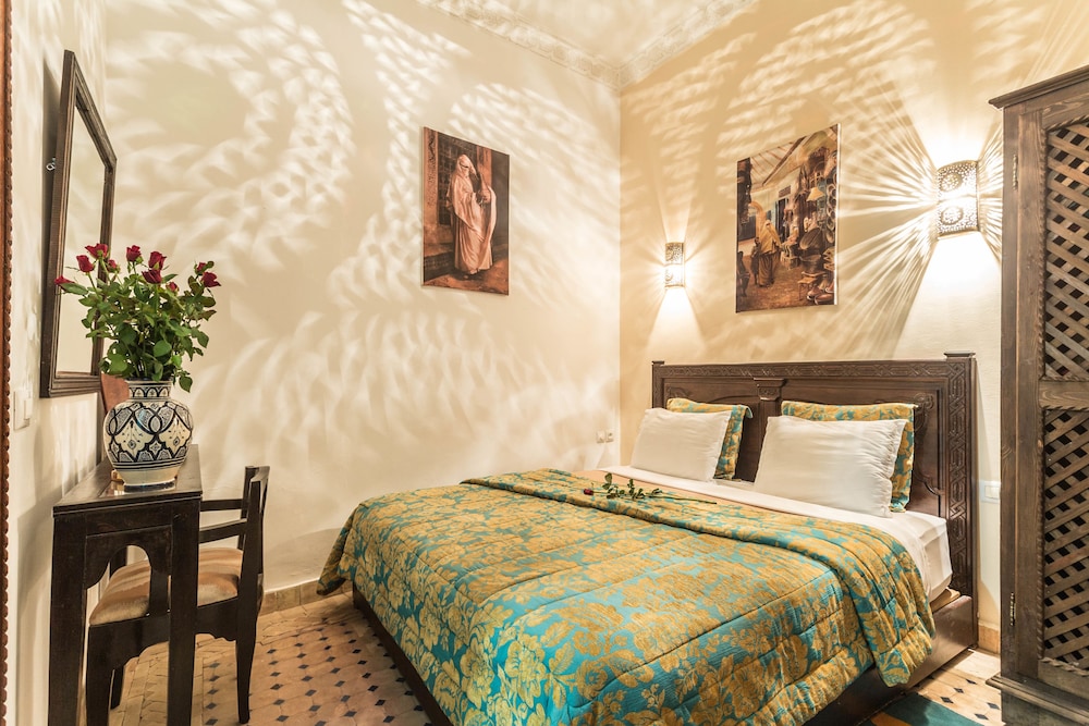 RIAD NASREEN 20/76