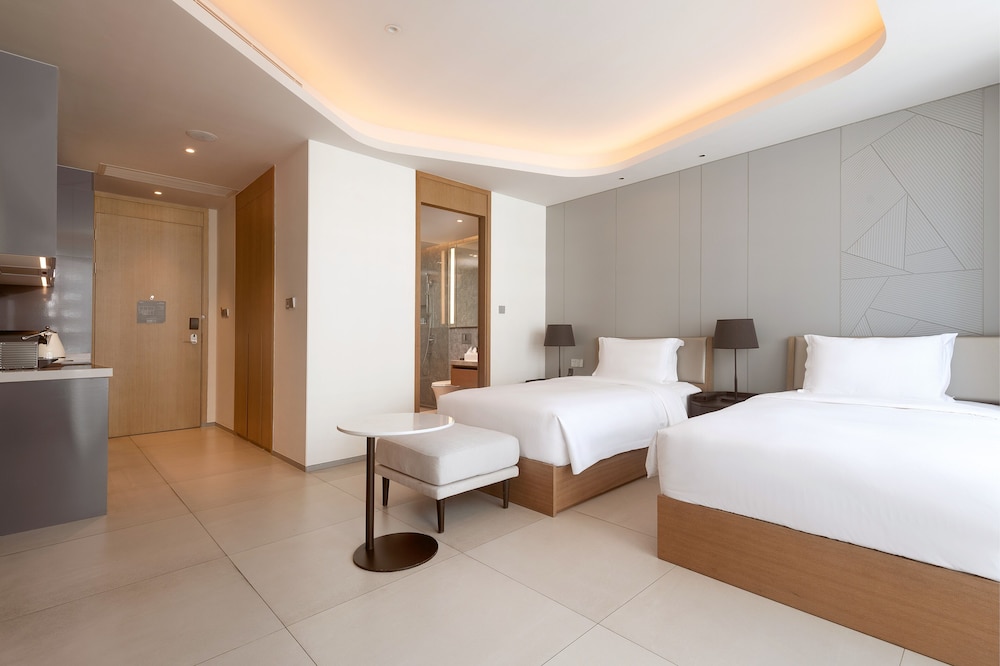 STUDIO, TWIN BEDS, GARDEN VIEW