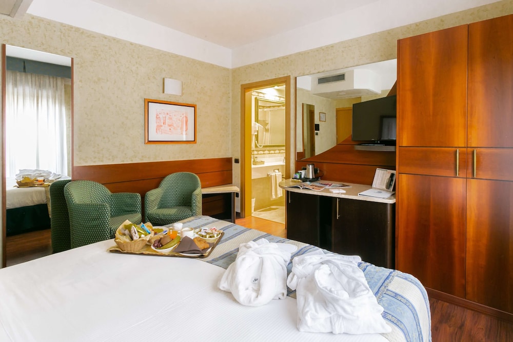 Hotel Mirage Sure Hotel Collection By Best Western 17/58