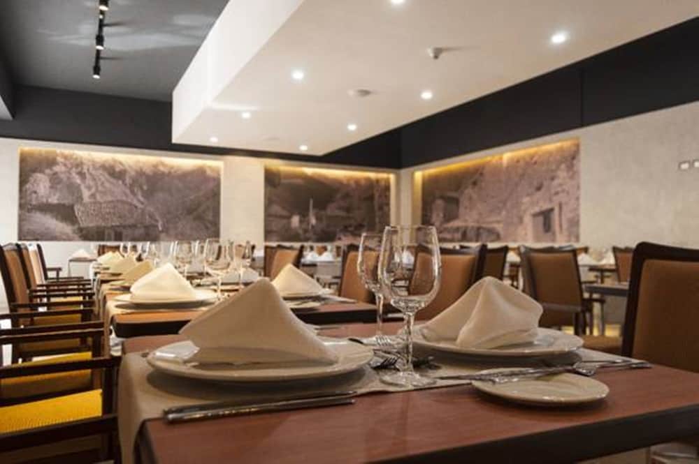 HOTEL DIEGO DE ALMAGRO PROVIDENCIA 55/64