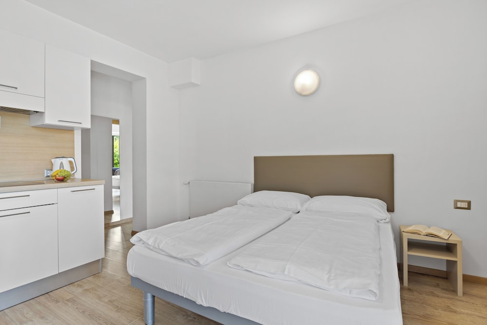 1 Bedroom, Panoramic, Apartment, 1 Double and 1 Single Bed, Murphy Bed, Valley View, Balcony، Residence Lagorai 3/8