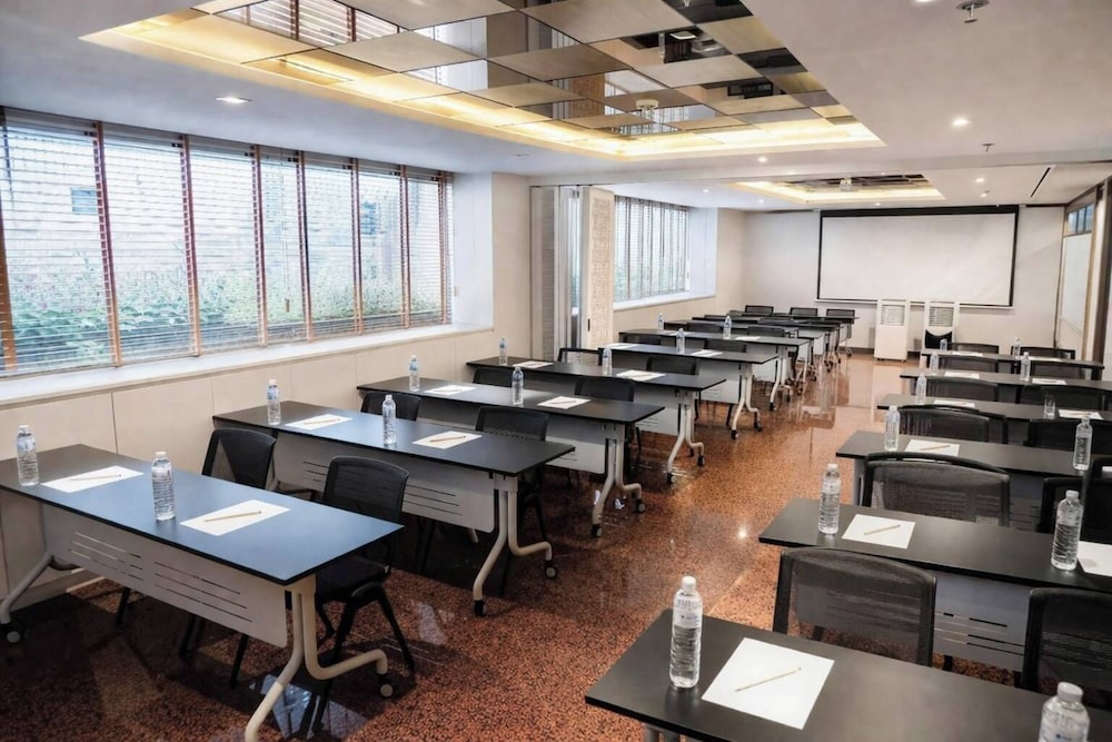 Furamaxclusive Pratunam Park Hotel 40/54